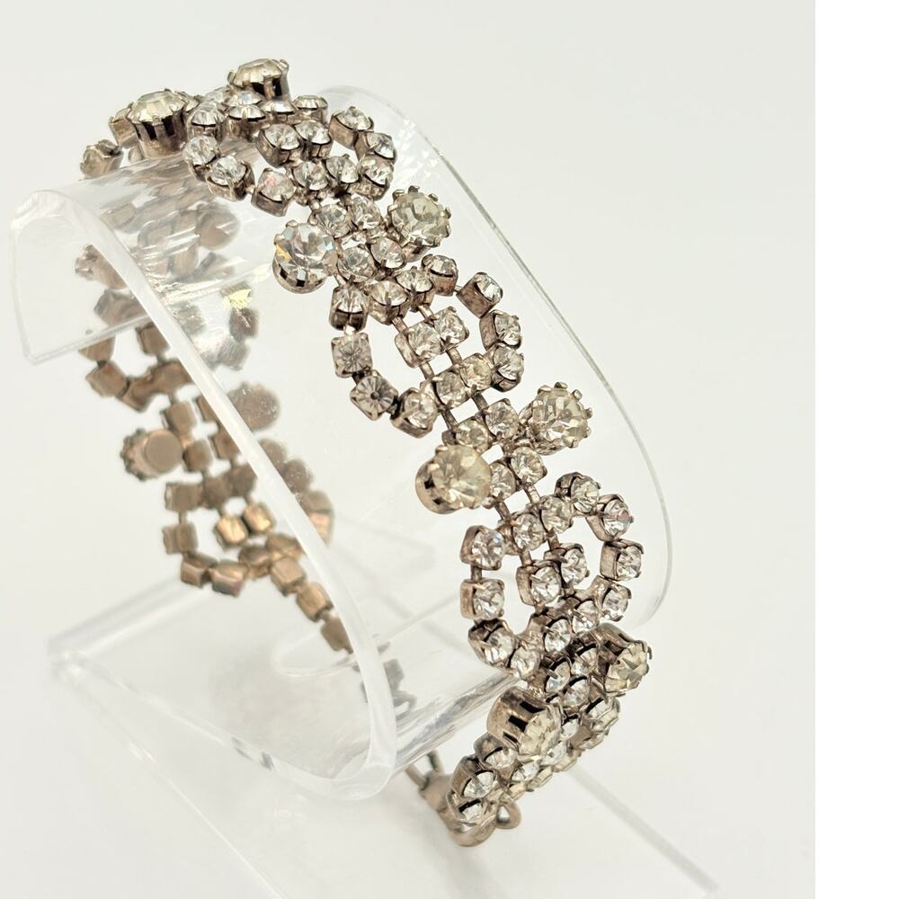 Vintage Silver‑Tone Rhinestone Bracelet • Prong‑Set Clear Chatons  Lobster Clasp